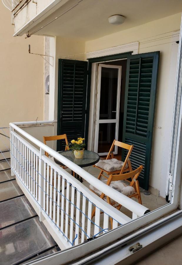 Pine Tree Apartment Дубровник Екстериор снимка